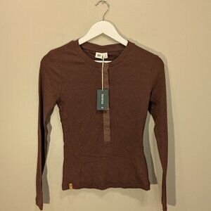 Tentree Rib Snap Placket Henley Deep Mahogany Classic Wardrobe Staple - Size M